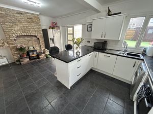 Photo 6- click for photo gallery